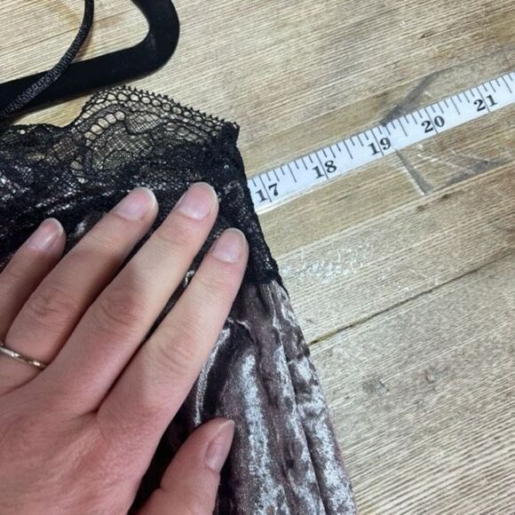 Essue Champagne Velvet Lace Slip Spaghetti Strap Mini Dress Size Small - Picture 9 of 10